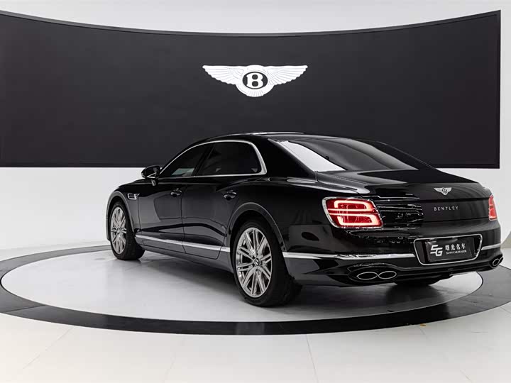 Фото 6 - Bentley Flying Spur