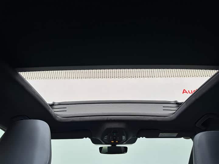 Фото 7 - Audi Q6L e-tron