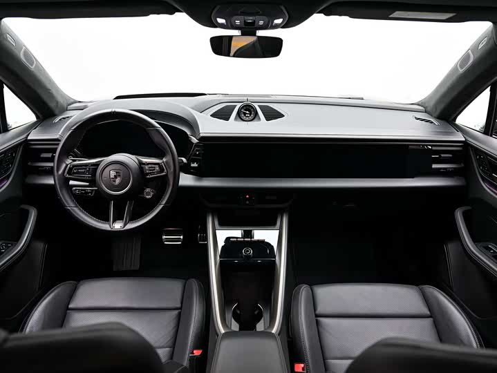 Фото 8 - Porsche Macan EV