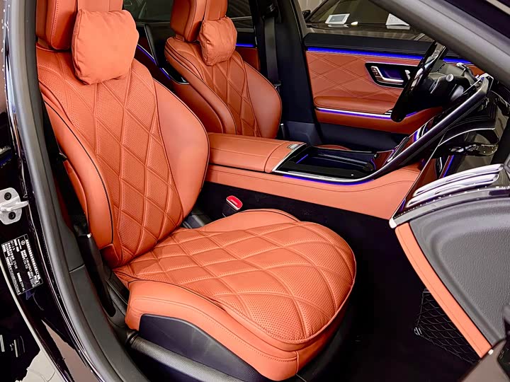 Фото 8 - Mercedes-Benz Maybach S-Class