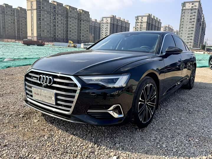 Фото 1 - Audi A6L