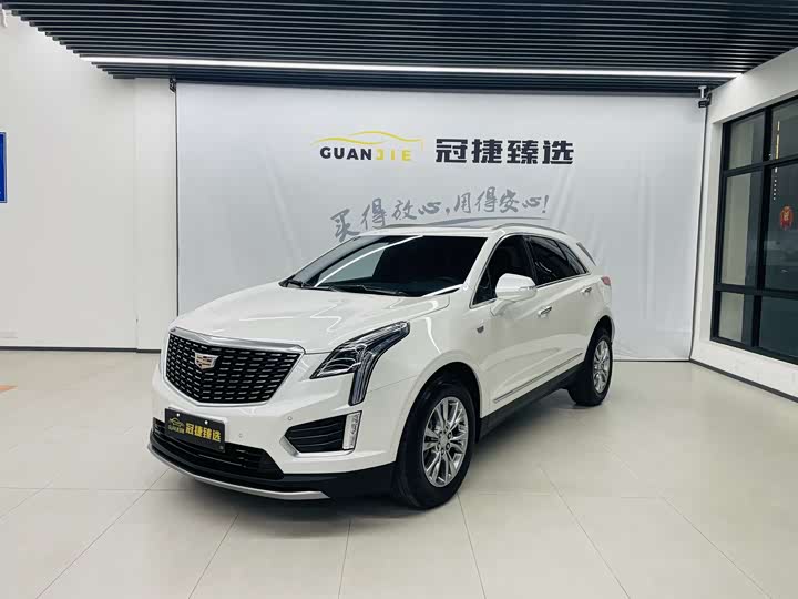 Фото 1 - Cadillac XT5