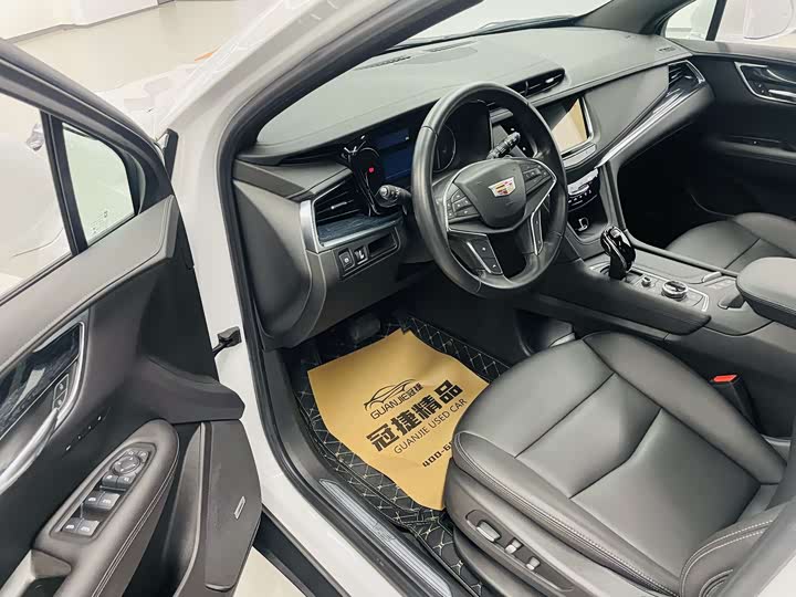 Фото 5 - Cadillac XT5