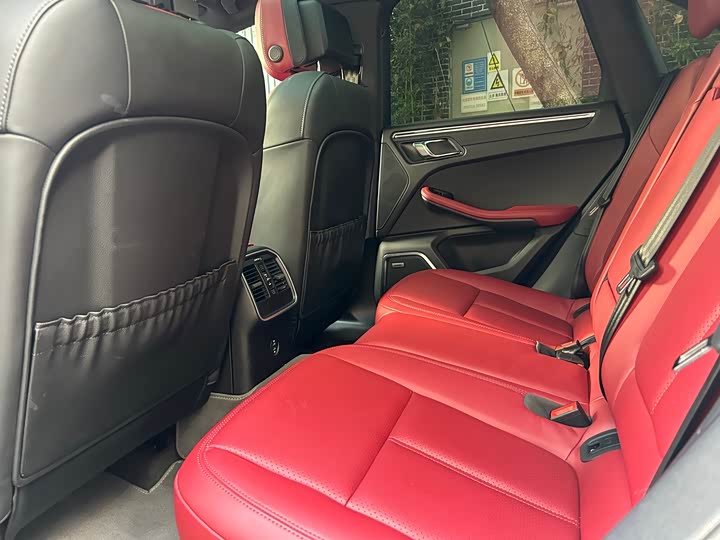 Фото 5 - Porsche Macan