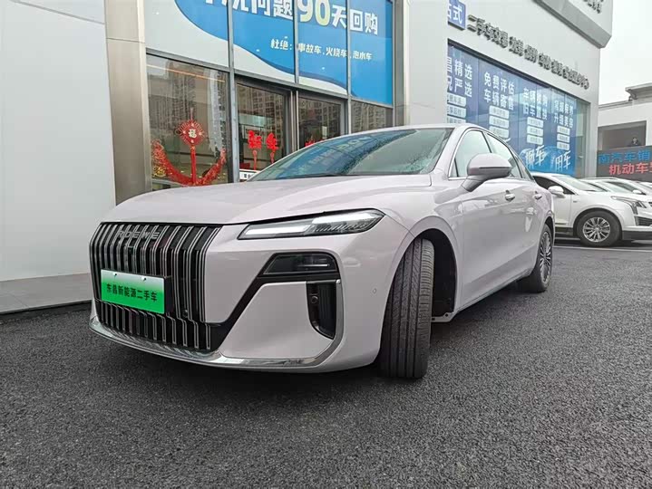 Фото 1 - Roewe M7 DMH