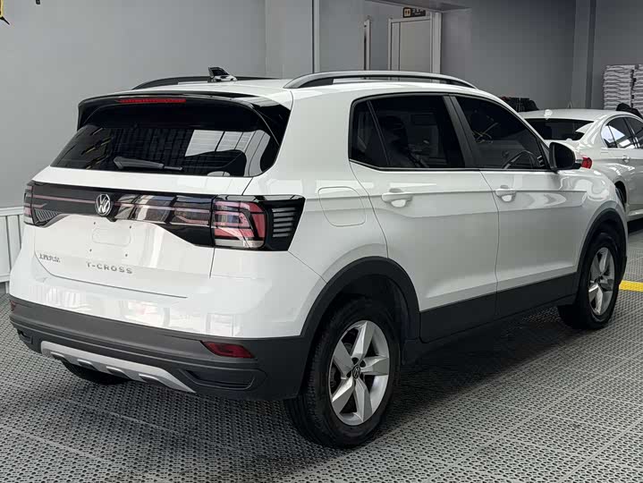 Фото 6 - Volkswagen T-Cross