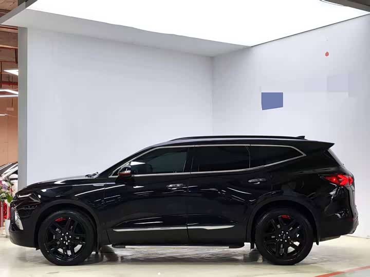 Фото 3 - Chevrolet Blazer