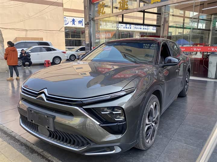 Фото 1 - Citroen C5 X