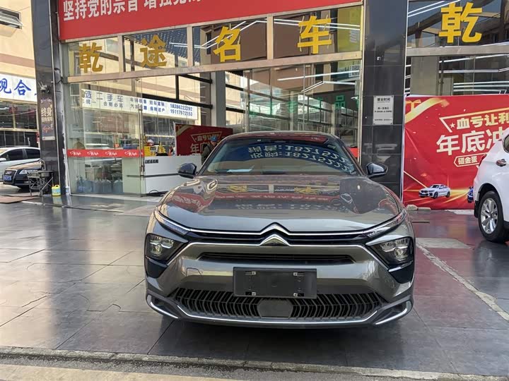 Фото 2 - Citroen C5 X