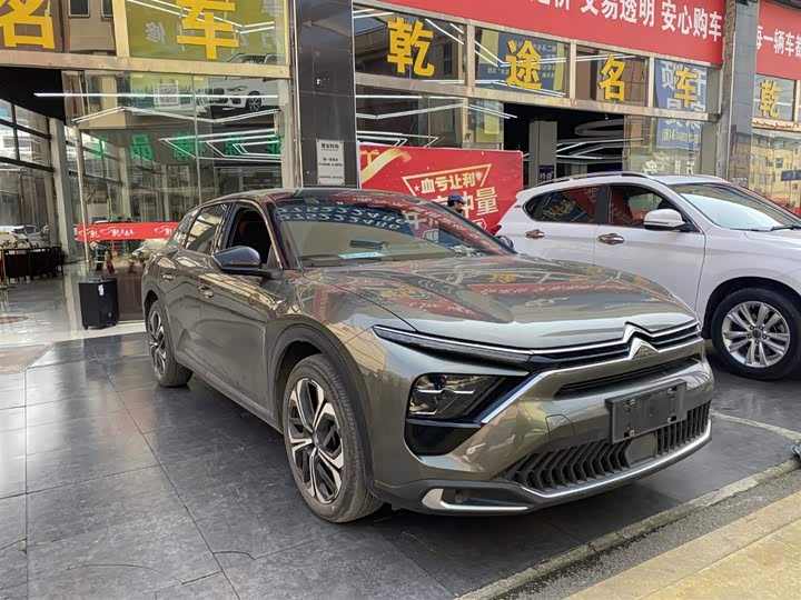 Фото 3 - Citroen C5 X