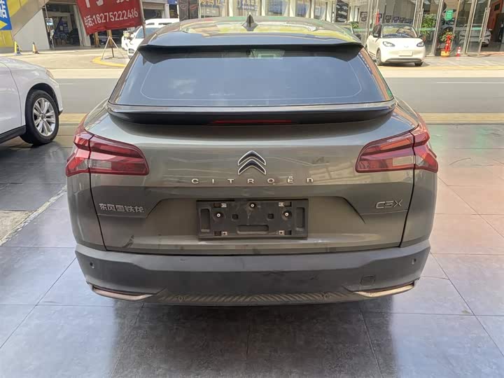 Фото 8 - Citroen C5 X