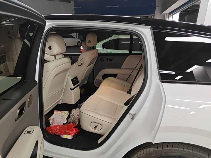 Фото 5 - LiXiang i6