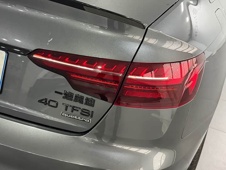 Фото 8 - Audi A4L