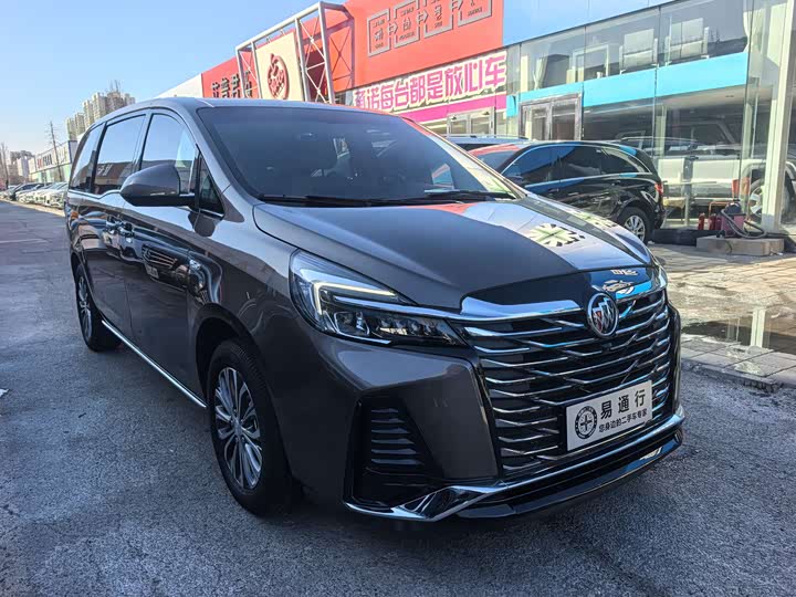 Фото 3 - Buick GL8 ES