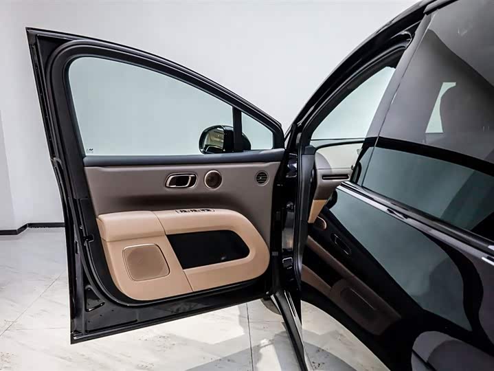 Фото 8 - LiXiang i6