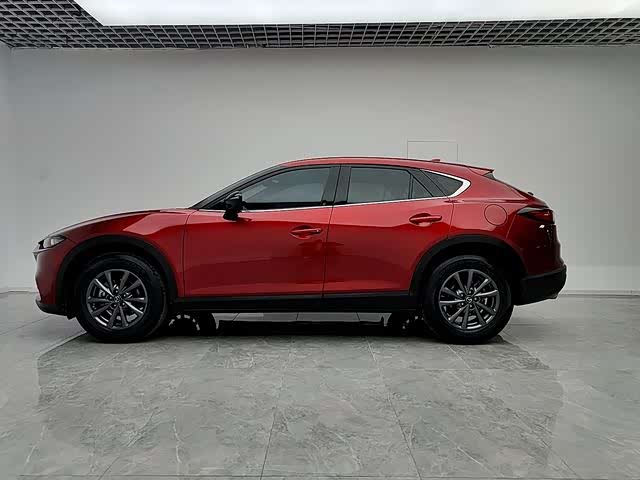 Фото 7 - Mazda CX-4