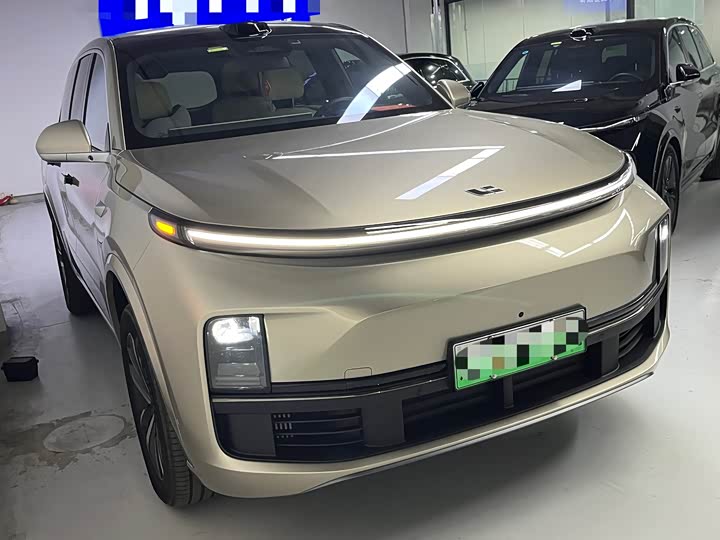 Фото 2 - LiXiang L8