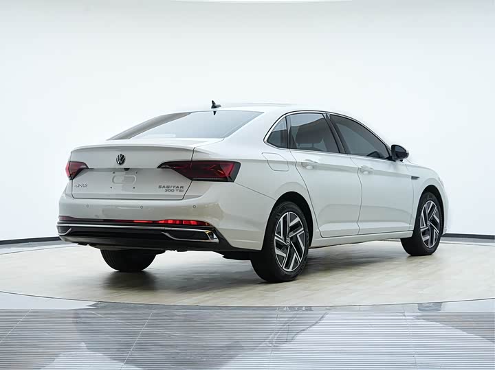 Фото 5 - Volkswagen Sagitar L