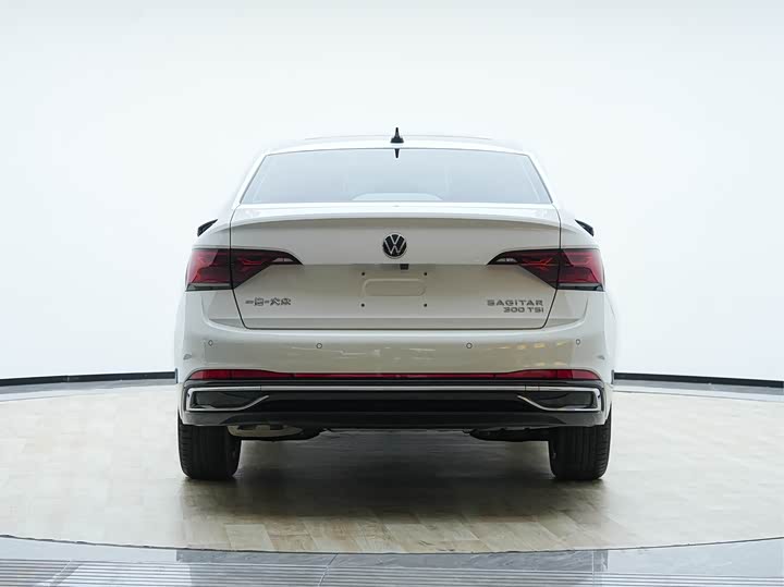 Фото 6 - Volkswagen Sagitar L