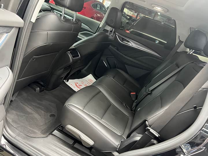 Фото 3 - Buick Enclave