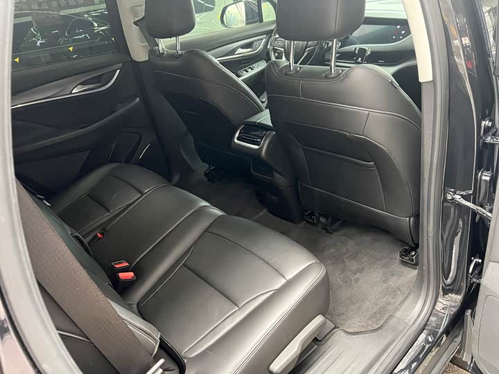 Фото 5 - Buick Enclave