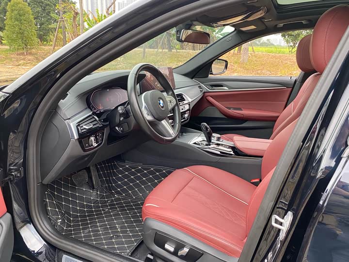 Фото 5 - BMW 5 Series