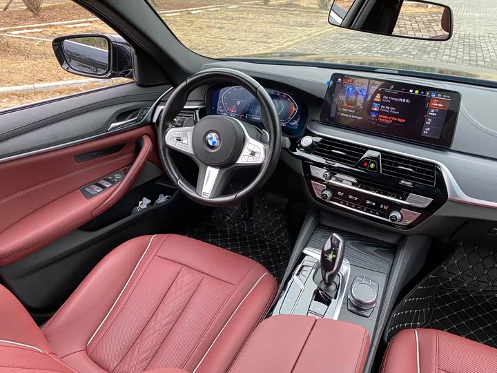 Фото 9 - BMW 5 Series