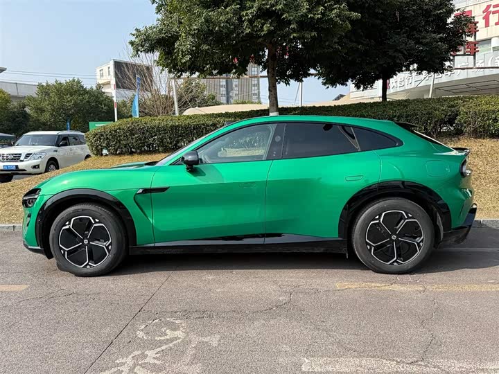 Фото 3 - Xiaomi YU7