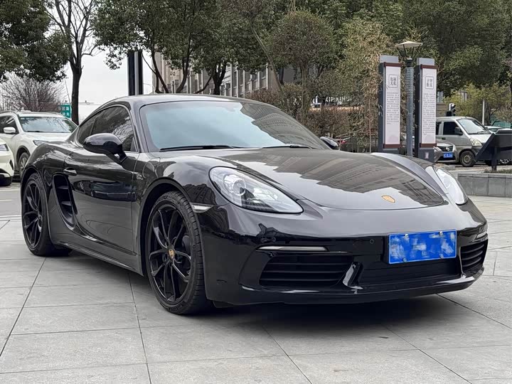 Фото 3 - Porsche 718