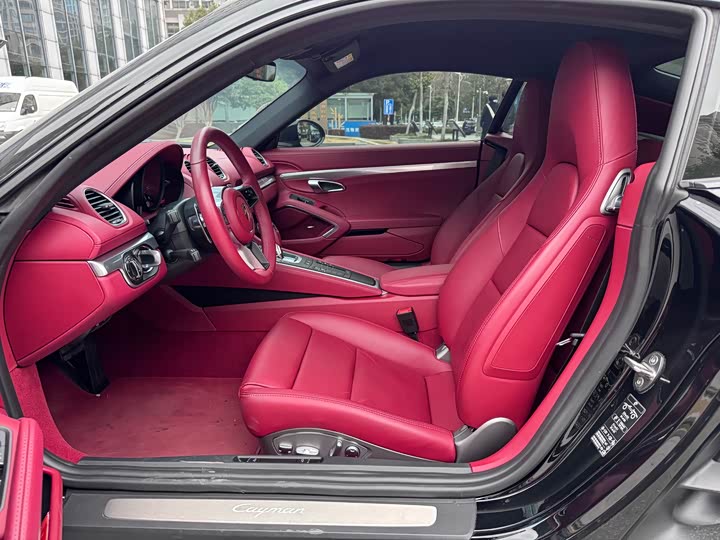 Фото 4 - Porsche 718