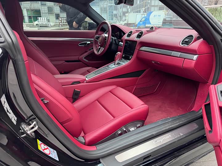 Фото 7 - Porsche 718