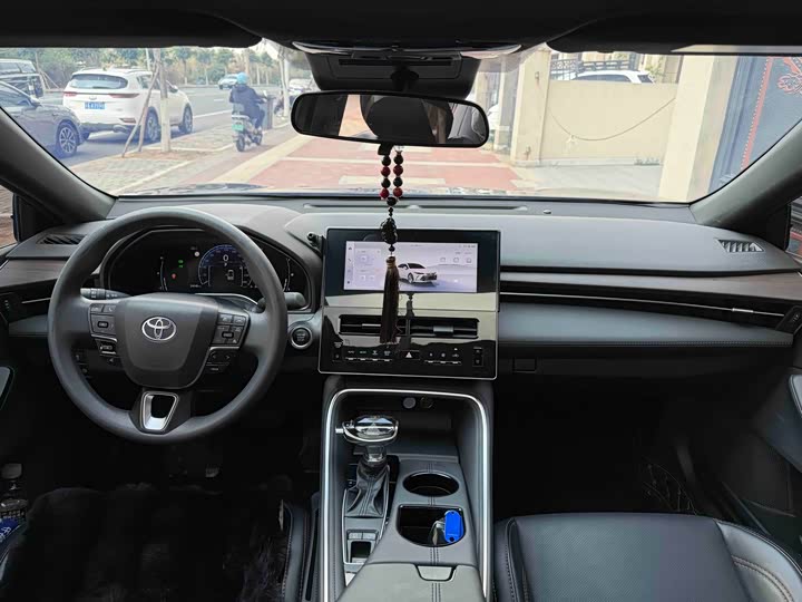 Фото 5 - Toyota Avalon