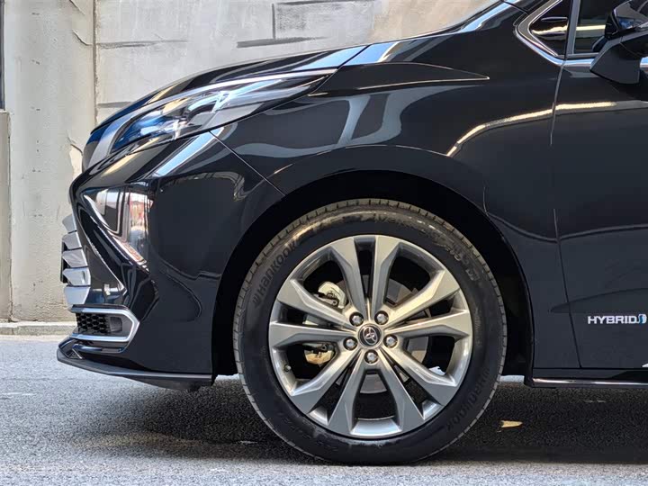 Photo 6 - Toyota Sienna