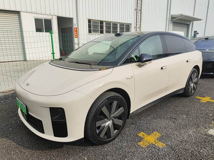 Фото 2 - LiXiang i6