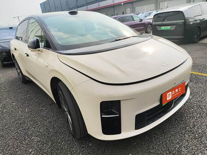 Фото 3 - LiXiang i6