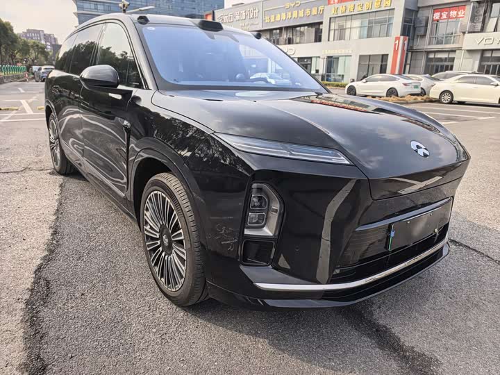 Фото 3 - Nio ES8