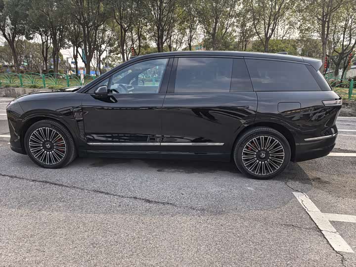 Фото 9 - Nio ES8