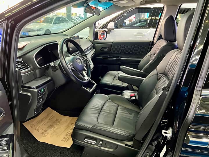 Фото 5 - Honda Elysion