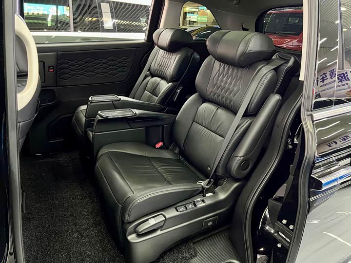 Фото 6 - Honda Elysion