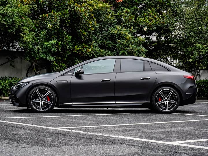 Фото 4 - Mercedes-Benz EQE AMG