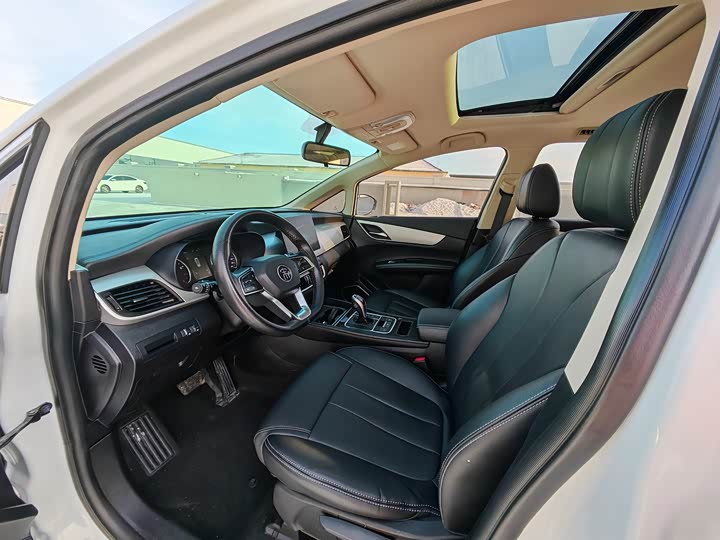 Фото 5 - BYD Song Max