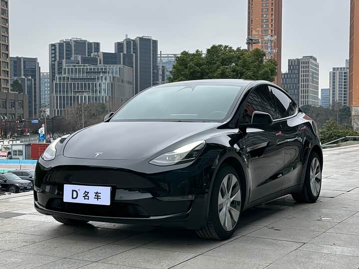 Photo 1 - Tesla Model Y