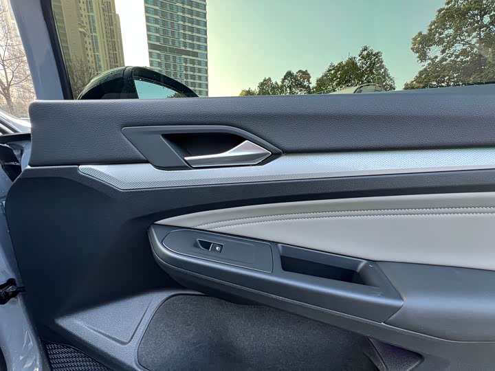 Фото 4 - Volkswagen Golf