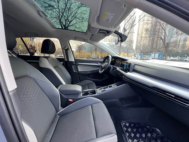 Фото 6 - Volkswagen Golf