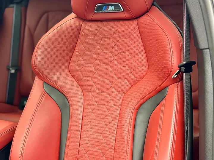 Фото 9 - BMW X4 M