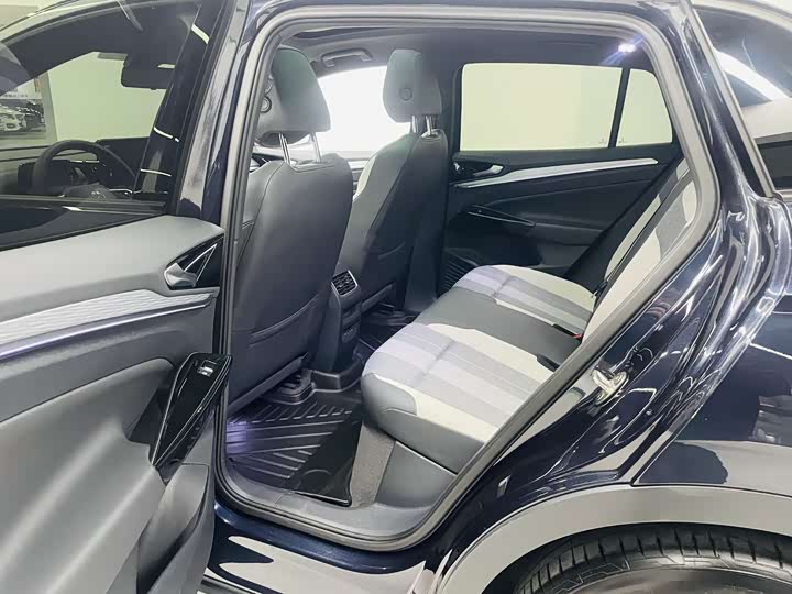 Фото 9 - Volkswagen ID.4 Crozz