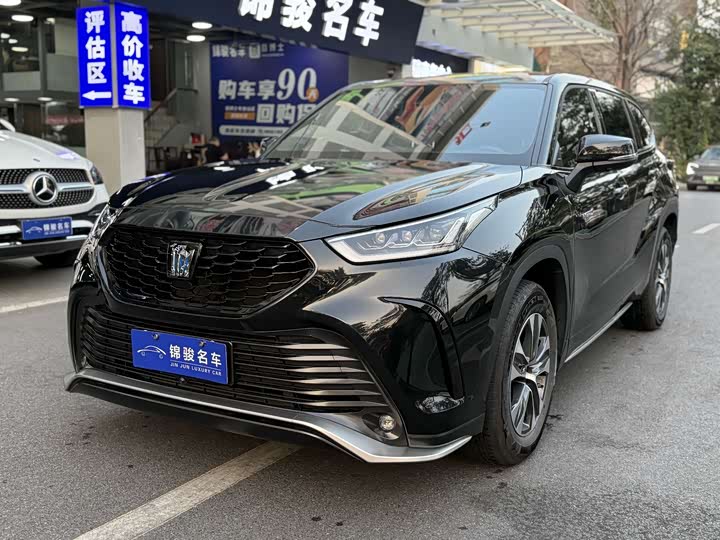 Фото 1 - Toyota Crown Kluger