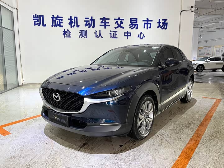 Фото 1 - Mazda CX-30