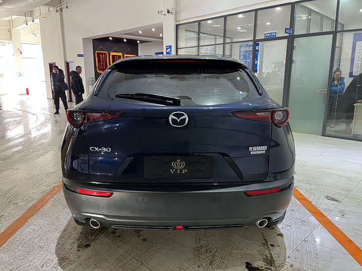 Фото 5 - Mazda CX-30