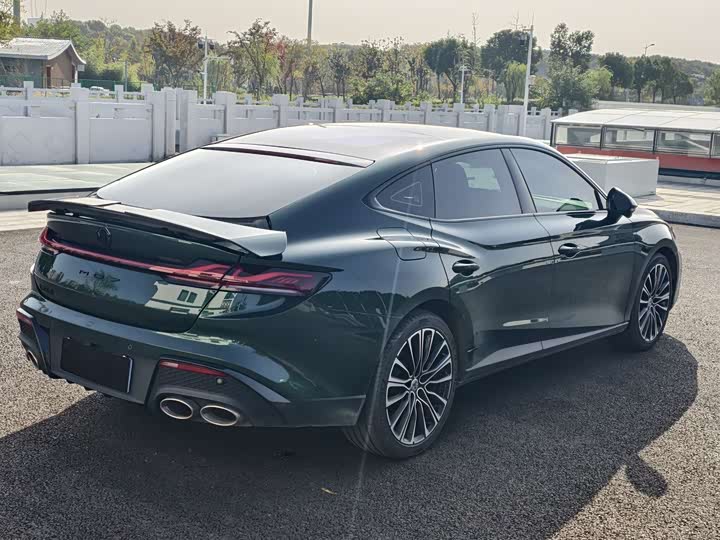 Фото 7 - MG Motor 7